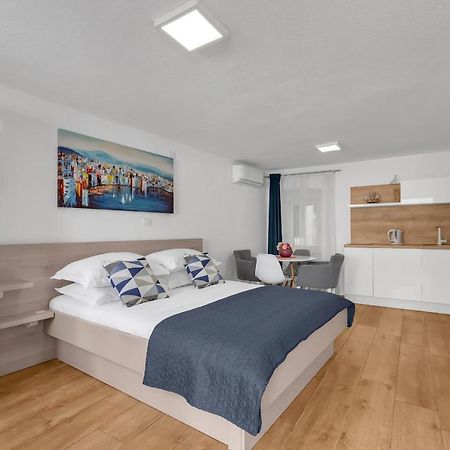 Luxury City Center Apartments Makarska Eksteriør billede