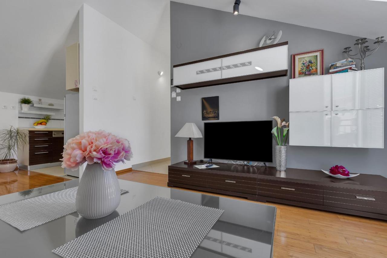 Luxury City Center Apartments Makarska Eksteriør billede