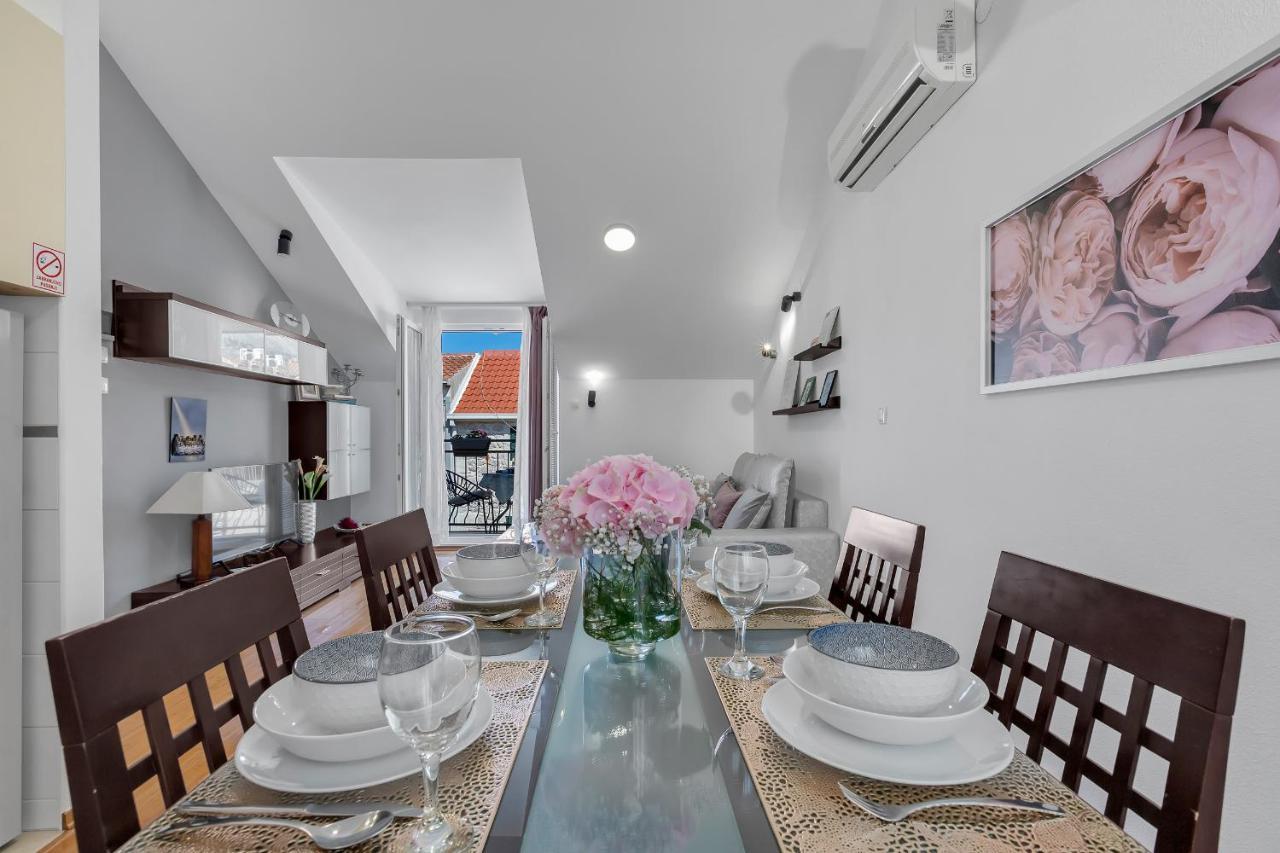 Luxury City Center Apartments Makarska Eksteriør billede