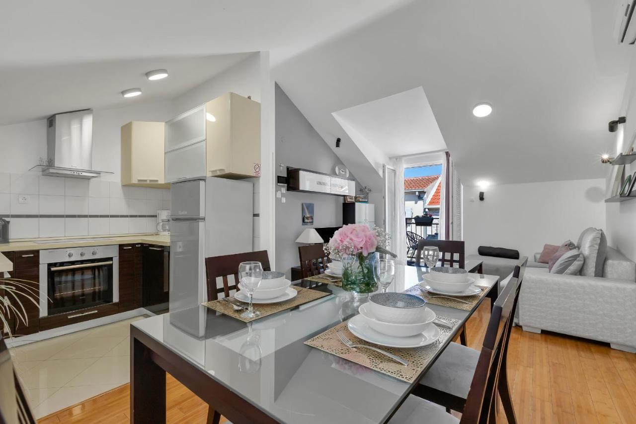 Luxury City Center Apartments Makarska Eksteriør billede