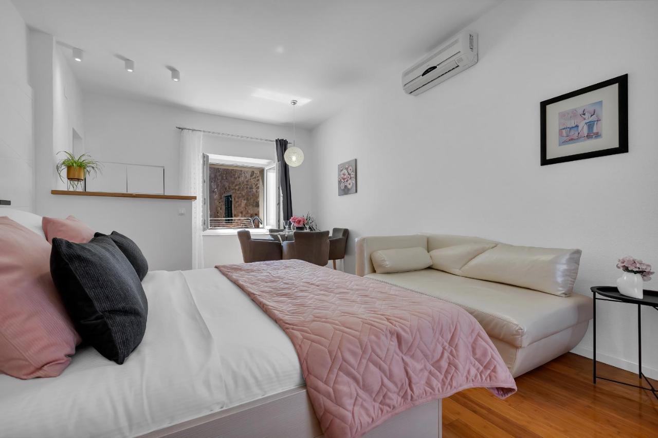 Luxury City Center Apartments Makarska Eksteriør billede