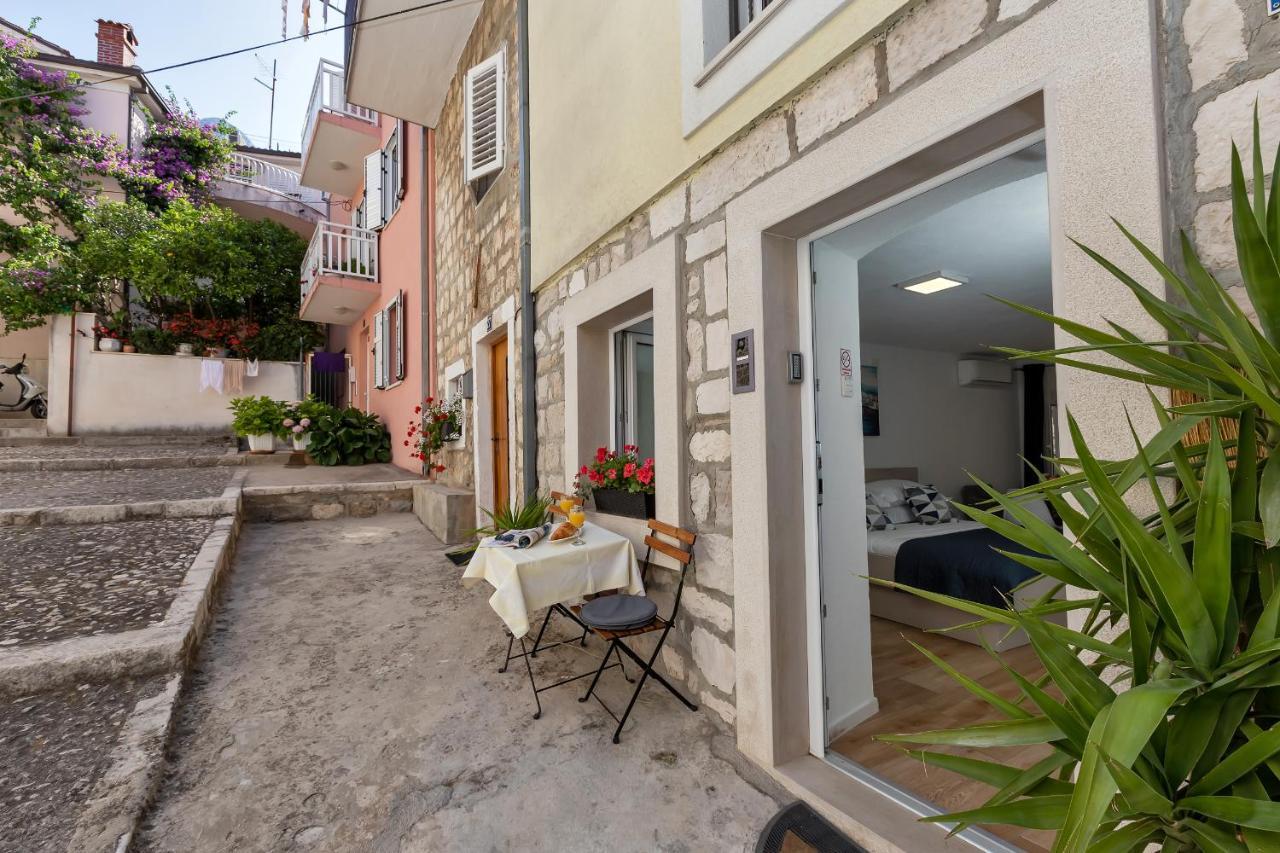 Luxury City Center Apartments Makarska Eksteriør billede